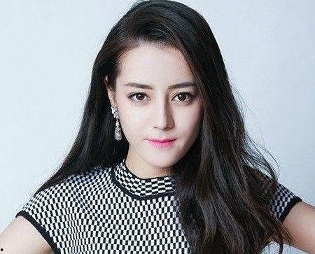 明星容易吗,揭秘成为明星的艰辛与机遇